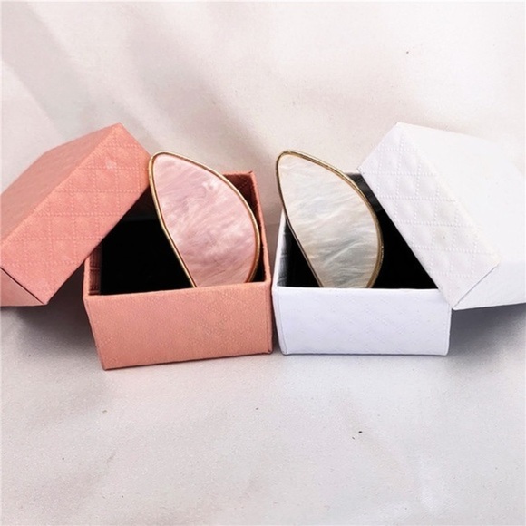 New Pink or White Bohemian Adjustable Ring​ - Picture 7 of 8